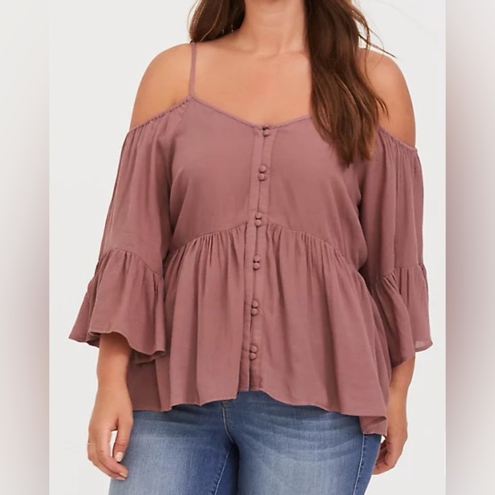Torrid Babydoll Rayon Crepe Cold
Shoulder Top Size 1/1X 14-16